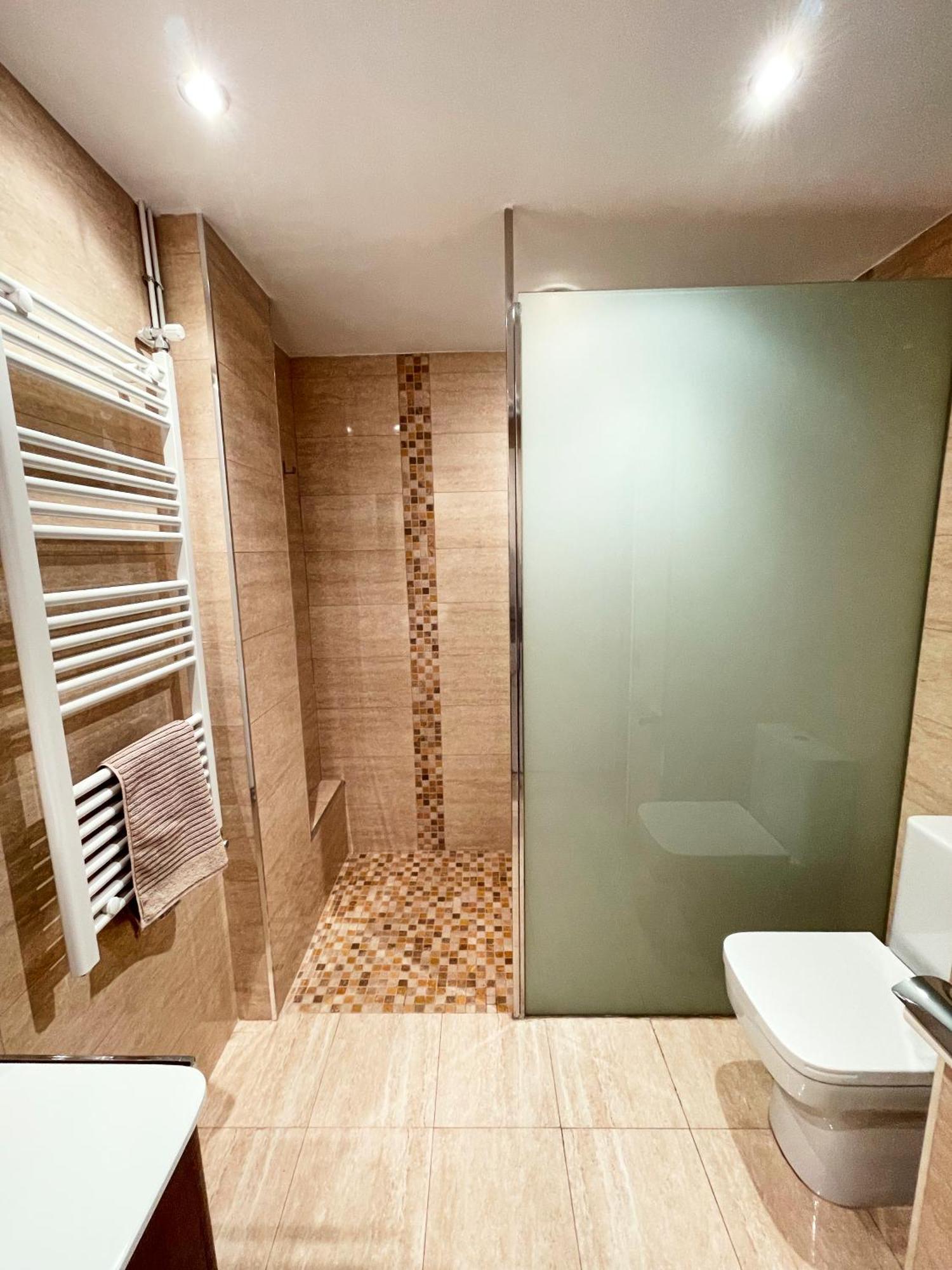 Apartamento Familiar En El Centro De Benasque Con Terraza Zewnętrze zdjęcie