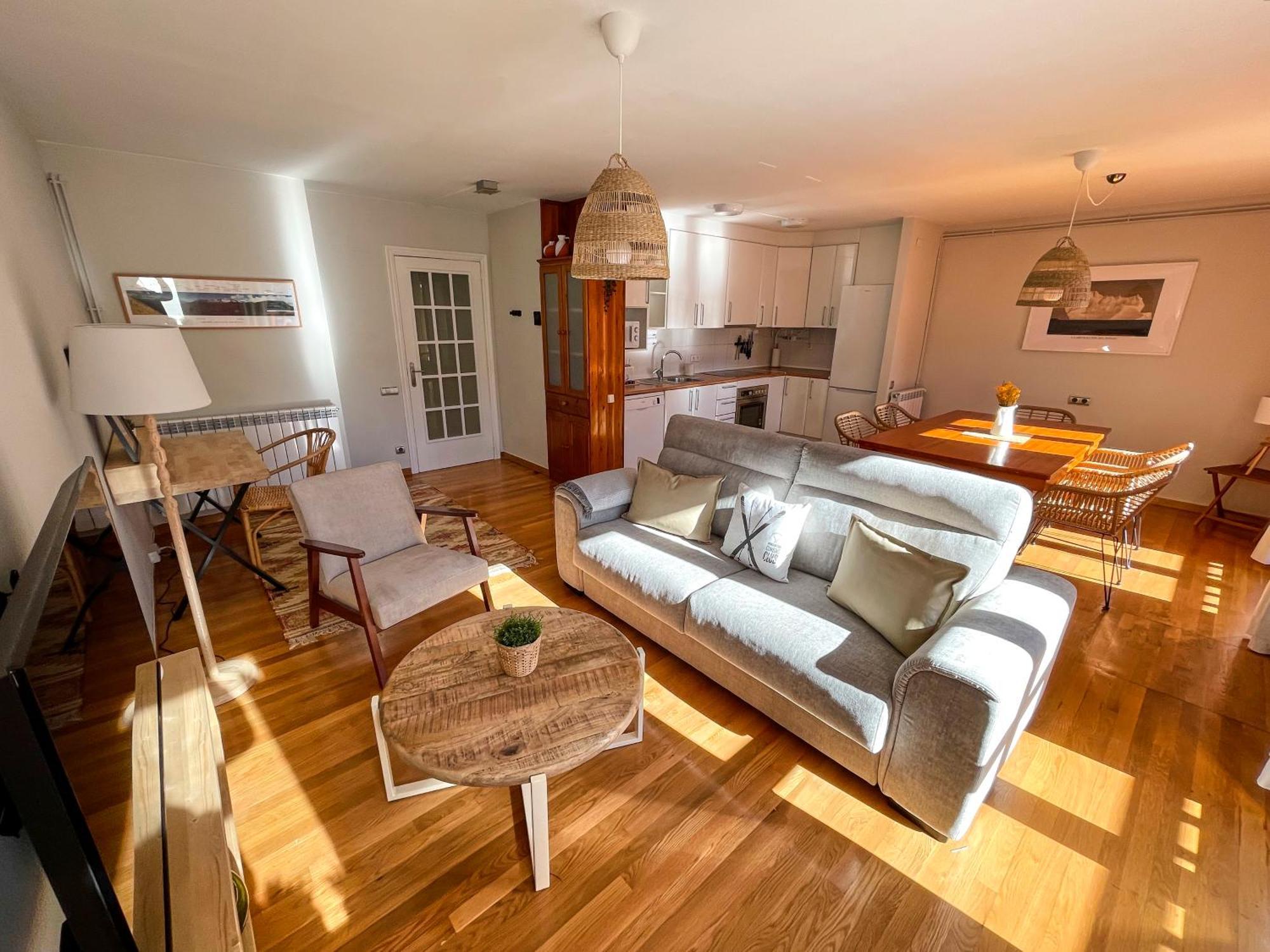 Apartamento Familiar En El Centro De Benasque Con Terraza Zewnętrze zdjęcie
