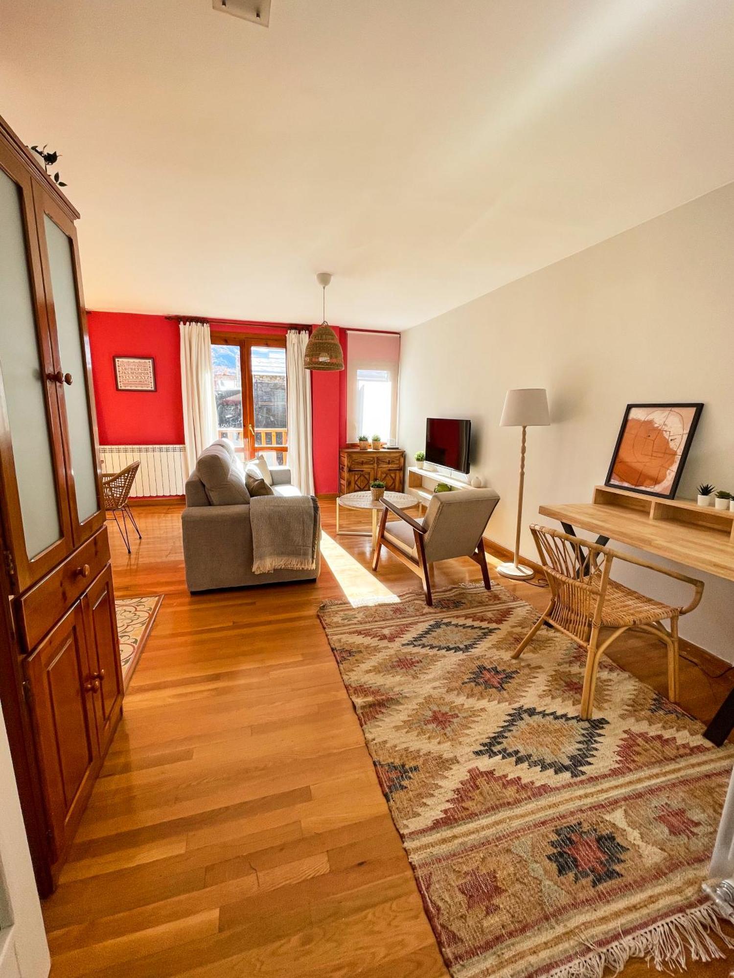 Apartamento Familiar En El Centro De Benasque Con Terraza Zewnętrze zdjęcie